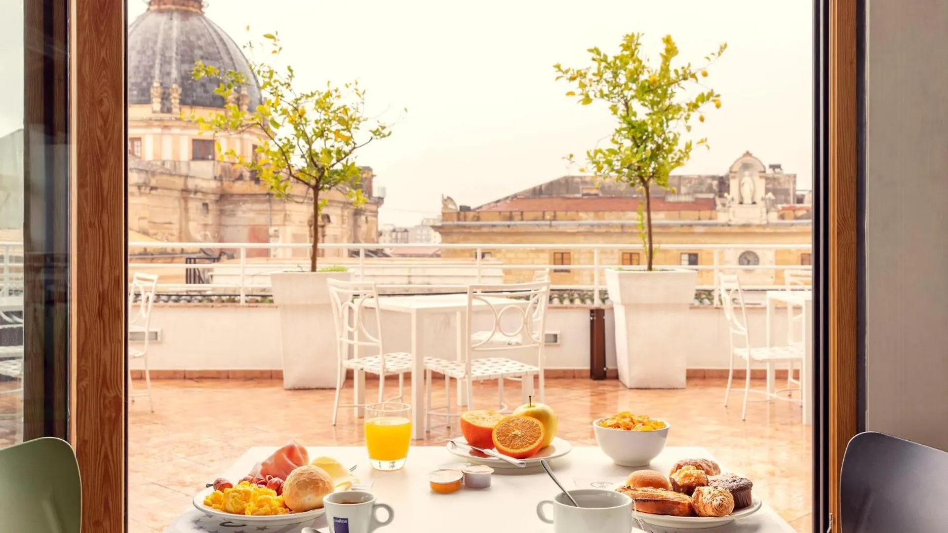 B&B Hotel Palermo Quattro Canti 3*,  Italy